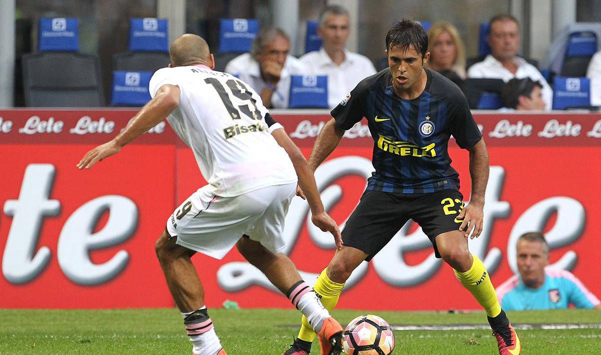 法国杯倒计时，阿贾克斯转会期临场应变，细节引发关注，气氛紧张，资深球员宣示担当的简单介绍